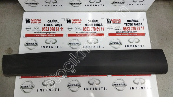 NİSSAN QASHQAİ ÖN SOL KAPI BANDI ÇIKMA PARÇA J12 2022-