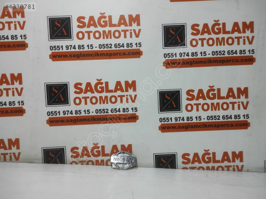 ÇIKMA NİSSAN PRİMERA ARKA BAGAJ AMBLEMİ OEM 848909F500
