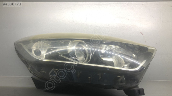 RENAULT CAPTUR ORJİNAL ÇIKMA SAG FAR