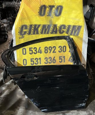 G30 BMW 5 Serisi Sağ Arka Kapı - Oto Çıkma Parçaları