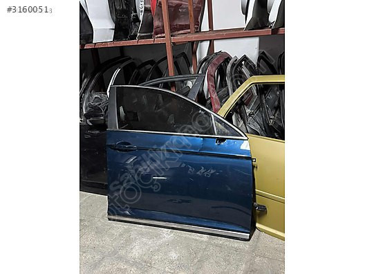 Volkswagen Passat B8 Sağ Ön Kapı Çıkma Orijinal