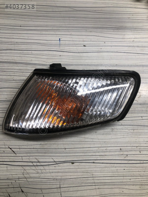 MAZDA 626 Sol Sinyal Lambası 082161540LB