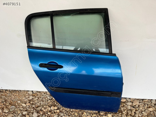 RENAULT MEGANE 2 HB SAĞ ARKA KAPI DOLU MONTECAR 2