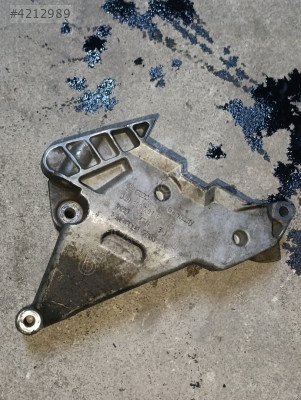 03G199207E 1.9 2.0 Passat Motor Kulak Braketi