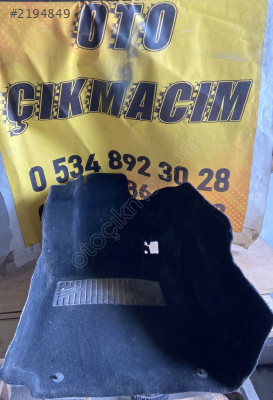 Mercedes W204 sol ön zemin halısı A2046806940