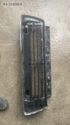 214F69647R dacia duster ön tampon hava ızgarası klapesi