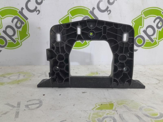 MERCEDES EQE 2021 2024 W295 RADYATÖR MONTAJ BRAKETİ A2956225200