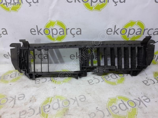 MERCEDES E 2016 2020 RADYATÖR HAVA GİRİŞ ALT BAKALİTİ A2135002900