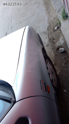 renault R19 sağ ön çamurluk