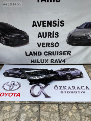 2024-2025 TOYOTA C-HR ÇIKMA ORJİNAL SAĞ ÖN FAR