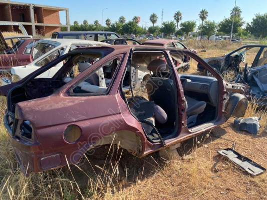 FORD ESCORT SAĞ ARKA ÇAMURLUK HATCBACK ORJİNAL ÇIKMA