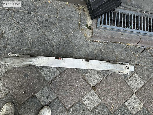 OPEL ASTRA H HB ARKA TAMPON DEMİRİ ÇIKMA ORJİNAL YEDEK PARÇA