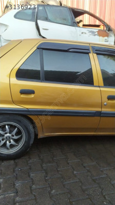 citroen saxo sağ arka kapı camı