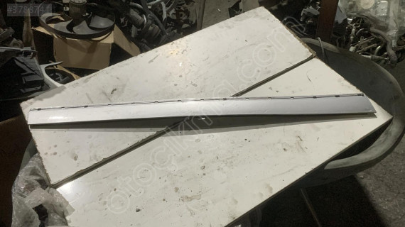 2008-2011 Audi A6 Sol Ön Kapı Çıtası - Parça No: 4F0853959J