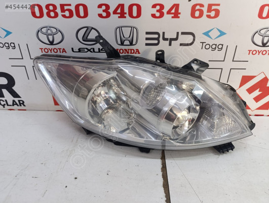 TOYOTA AURİS SAĞ FAR ÇIKMA ORİJİNAL PARÇA