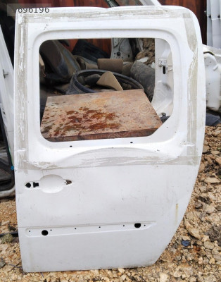 RENAULT KANGOO SOL SÜRGÜLÜ KAPI ÇIKMA ÇEVİK OTO