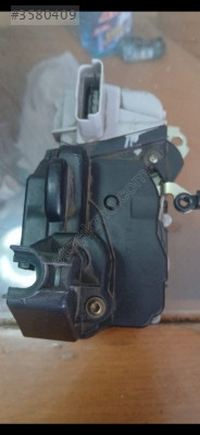 Peugeot 307 sol ön kapı kilidi