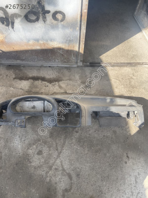 BMW e36 kasa çıkma ön göğüs