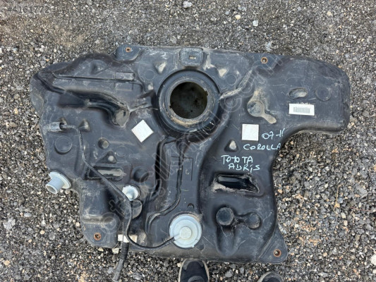 TOYOTA AURİS YAKIT DEPOSU 2007-2011 MODEL ORJİNAL