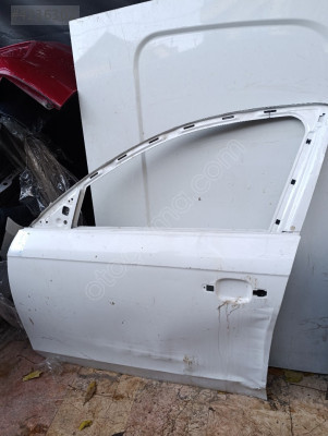 Audi A4 sol ön kapı 2009-2015 orjinal çıkma parça