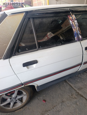 Renault 9 sağ arka kapı