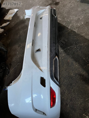 Renault Megane 4 arka tampon dolu çıkma orijinal