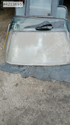 mersedes 123 kasa arka cam