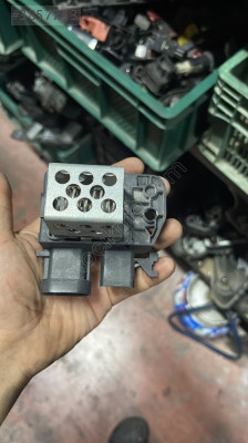 PEUGEOT 3008 FAN REZİSTANSI RÖLESİ ORJİNAL ÇIKMA PEJO