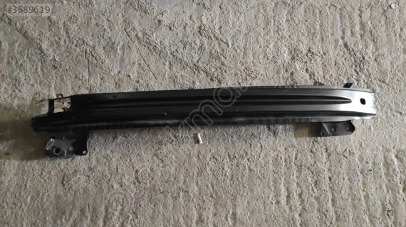 VOLKSWAGEN PASSAT B6 ÖN TAMPON DEMİRİ  OEM:3C0807109B