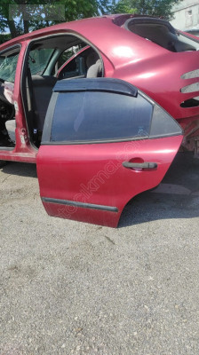 FİAT BRAVA SOL ARKA KAPI KIRMIZI