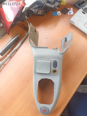 Renault Clio 1-2 Orta Konsol