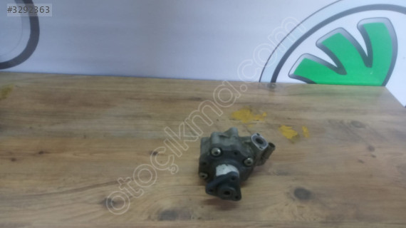 AUDİ A4 A5 Q5 DİREKSİYON POMPASI ORJİNAL ÇIKMA PARÇA