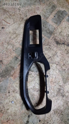 2014-18 VOLVO V40 GÖSTERGE PANELİ ÇERÇEVESİ SÖKME ORJİNAL