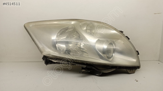 TOYOTA AURİS ORJİNAL ÇIKMA SAĞ FAR