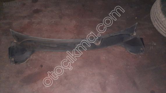 Renault megane.2 ön cam ızgarası orijinal