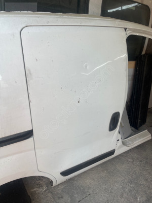 Fiat Fiorino Sağ Sürgülü Kapı