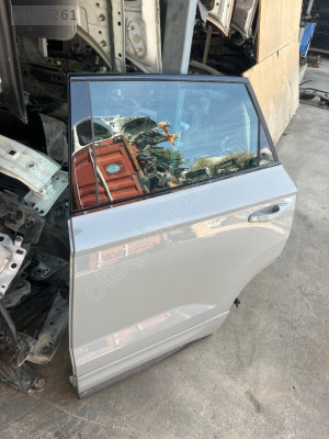 Skoda Karoq Sol Arka Kapı Dolu Hatasız