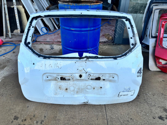 DACİA DUSTER BAGAJ KAPAĞI ORİJİNAL ÇIKMA