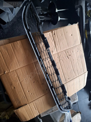Honda crv ön tampon ızgara 71123SWWE311M1