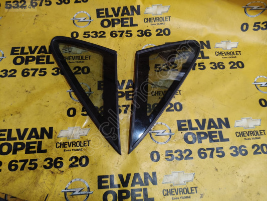 Opel Vectra A Modeli İçin Çıkma Kelebek Camı