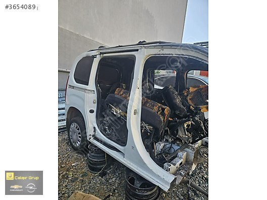 OPEL COMBO E ORTA DİREK ÇIKMA SÖKME YEDEK PARÇA