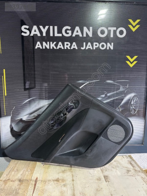 Toyota Auris sol arka kapı döşemesi