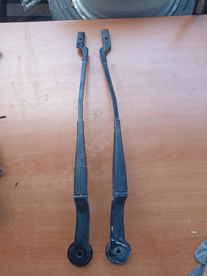 Ford Focus 3 Silecek Kolu Süpürgesi