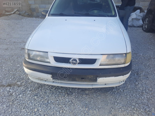 OPEL VECTRA A ÖN KAPUT