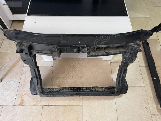 SKODA SUPERB ÖN PANEL