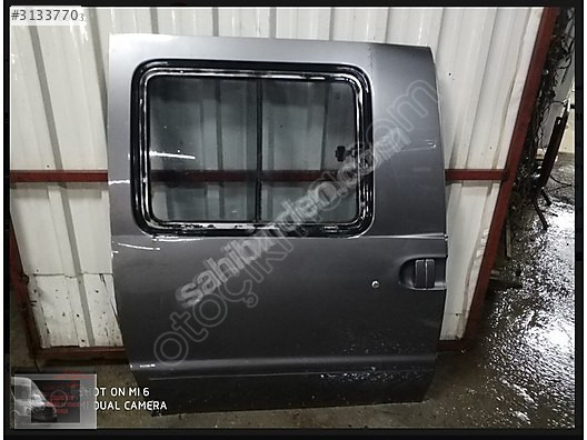 Nissan Vanette sürgülü kapı camı