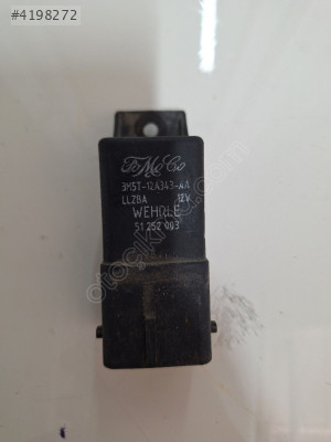 FORD FİESTA 2 1.4 DİZEL KIZDIRMA RÖLESİ ÇIKMA ORJİNAL YEDEK PARÇA