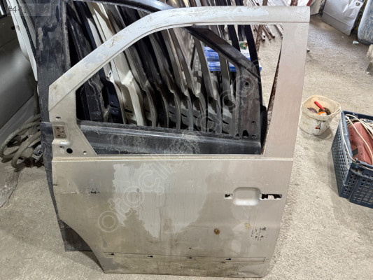 MERCEDES VİTO ÇIKMA ORJİNAL SOL ÖN KAPI KD