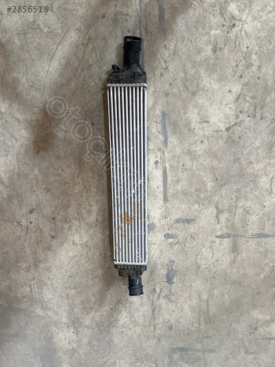 8W0145805AD TURBO RADYATÖRÜ AUDİ A4 A5 A6 A7 Q5 E TRON