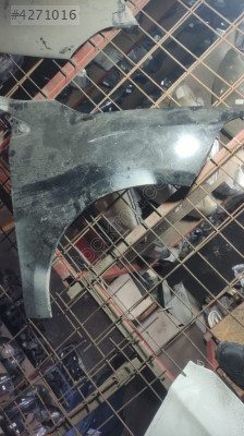 RENAULT FLUENCE SAĞ ARKA ÇAMURLUK